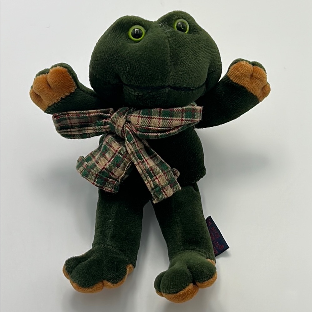 NWT Boyds Collection Ezra R Ribbit Plush Toy Green Vintage Bears In The Attic